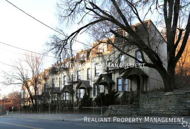 Building Photo - 2275 Vine St Rental