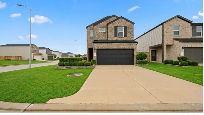 Building Photo - 1727 Revolution Way