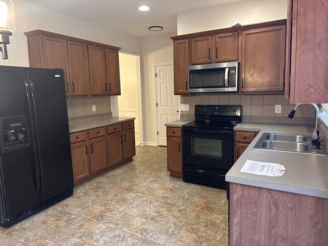 Photo - NEW to Market: 4 Bedroom 2.5 Bath home in desirable Magnolia Springs Community