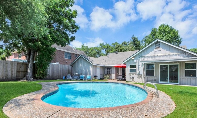 Photo - 5139 Beechnut St