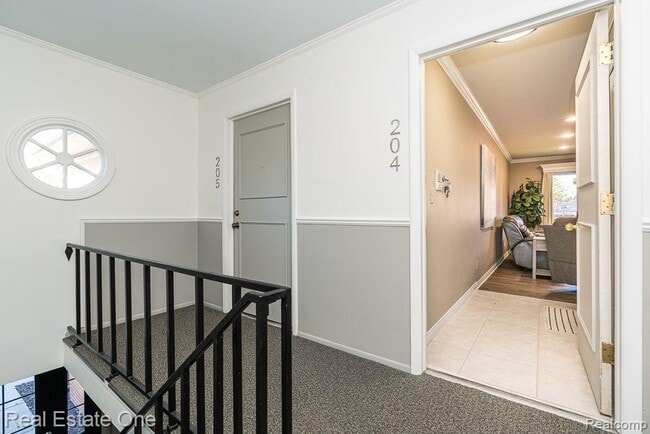 Photo - 803 Plate St Unit 204