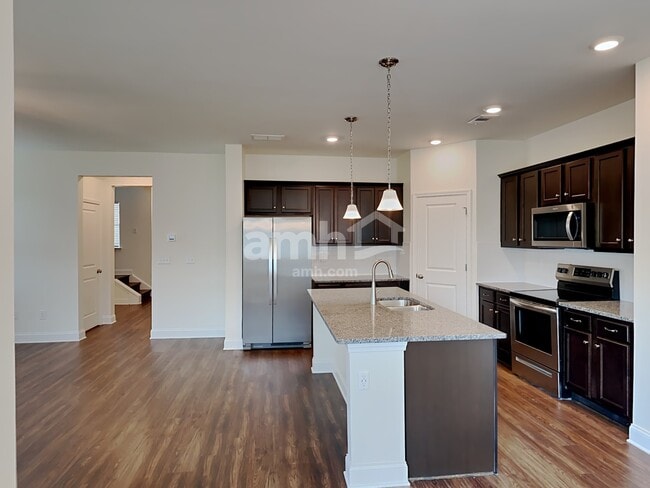 Photo - 421 Tributary Ln