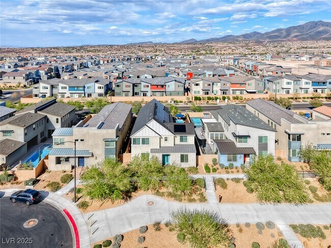 Building Photo - 2637 Via Monet Rental