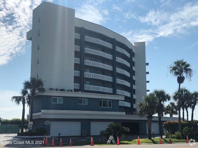 Building Photo - 1175 Jimmy Buffett Mem Hwy Unit 803 Rental