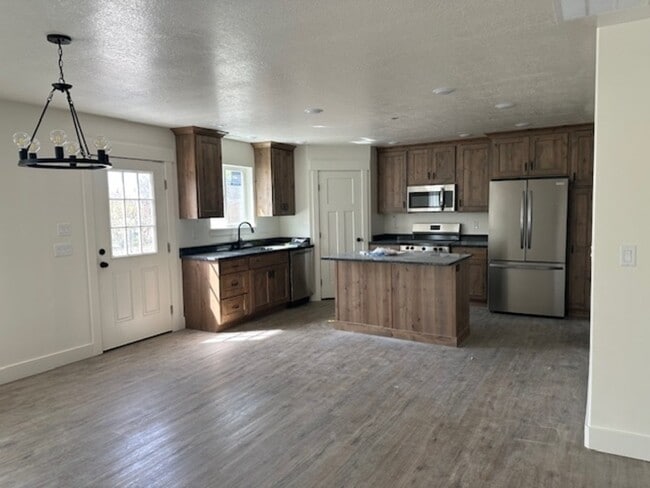 Photo - 5955 W 14400 N