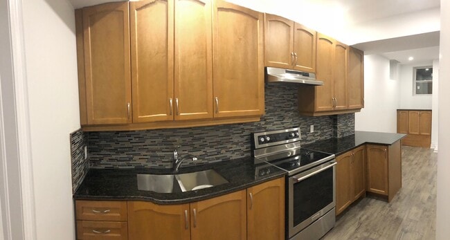 Building Photo - 267 Poetry Dr Unit 2-Bed