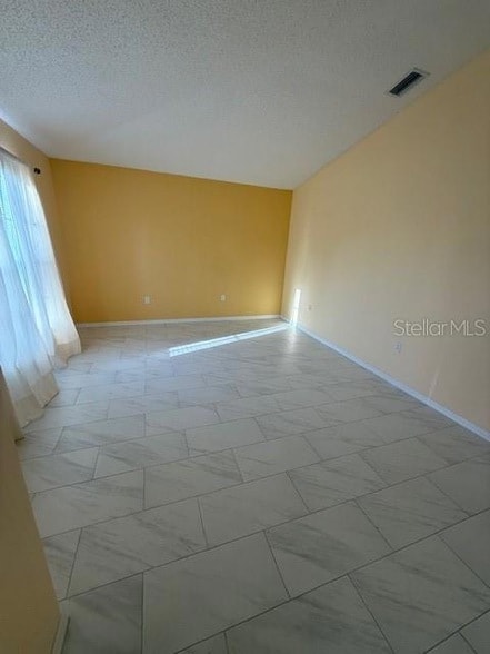 Photo - 41 Pershing Ln