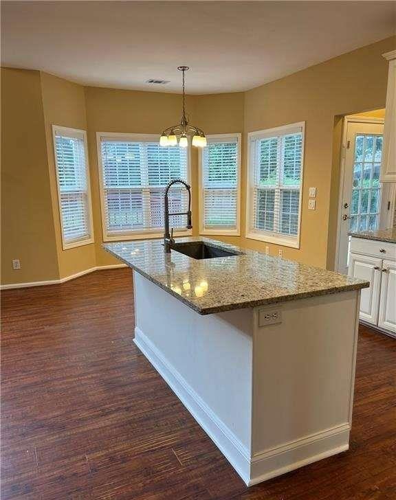 Photo - 1020 Olde Roswell Grove