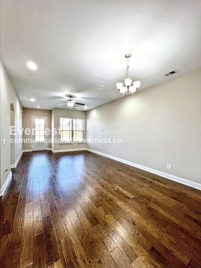 Photo - 2067 Inland Dr