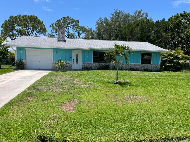 Photo - 574 SW Duval Ave Casa