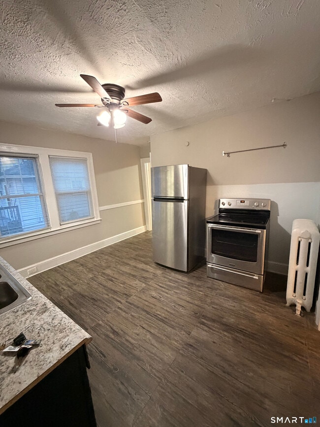 6-8 Fuller Ave Unit 1st Floor