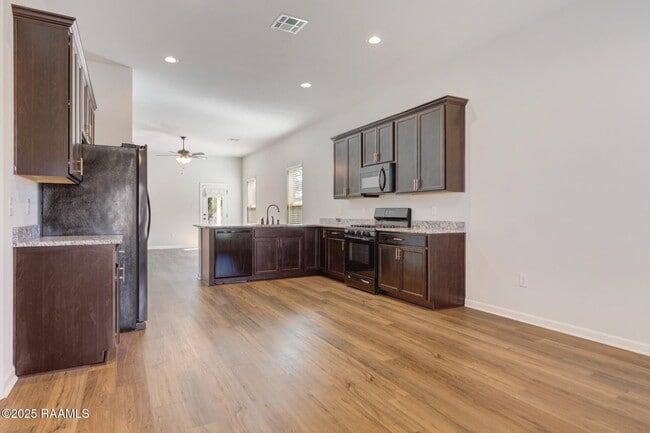 Photo - 136 Lightbourne Dr