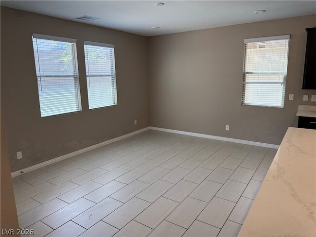 921 Riverlawn Pl