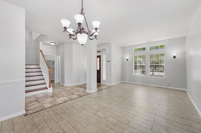 Photo - 17206 Stonebridge Trail