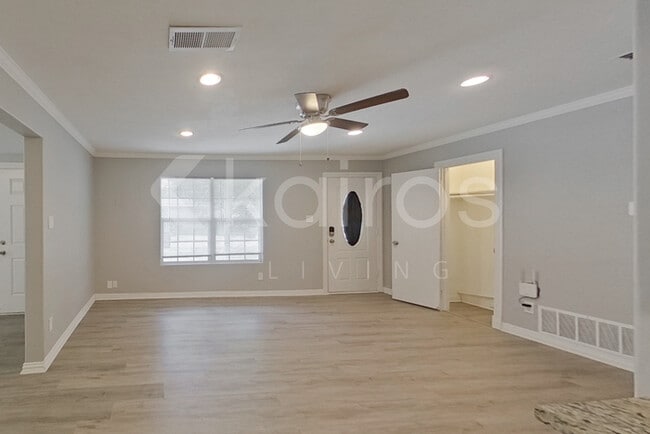 Photo - 1604 Norman St