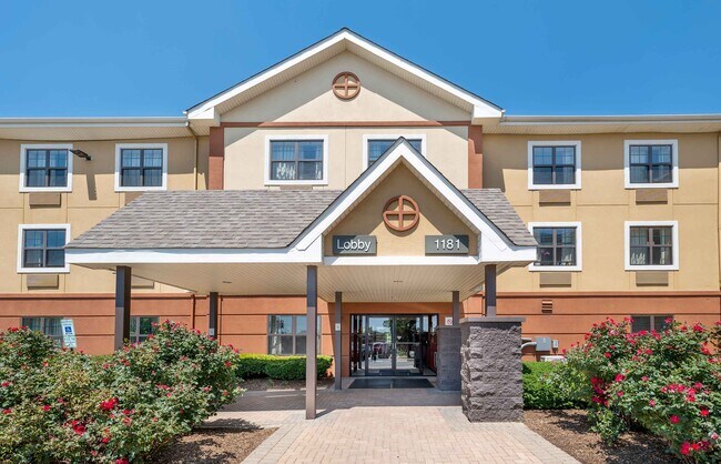 Furnished Studio-Chicago - Itasca