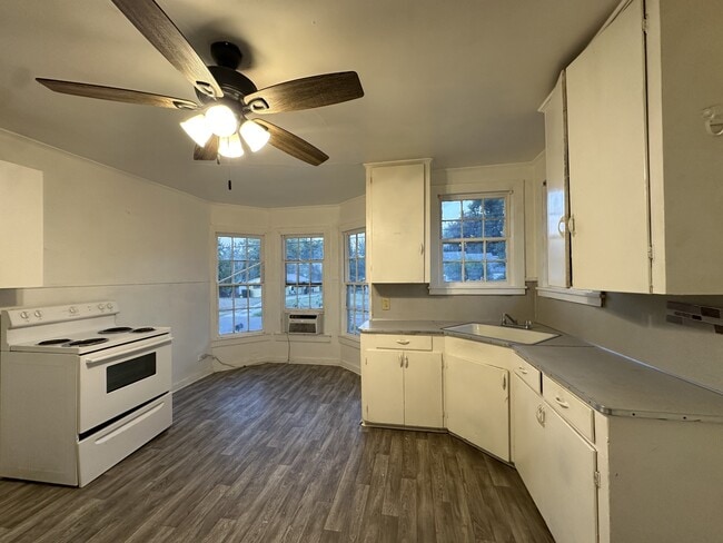 Photo - 519 Grand Ave