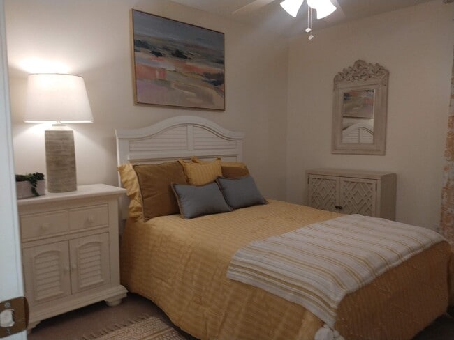 Photo - 4384 Daphne Ln Unidad C