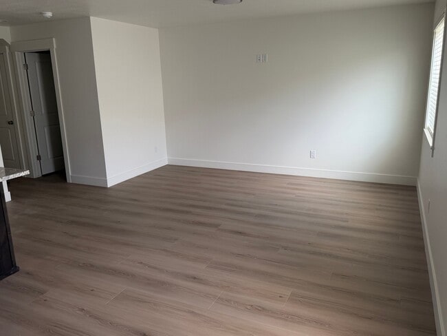 Photo - 2070 N 325 E