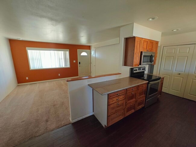 Kitchen opens to living room - 820 Verde Ave