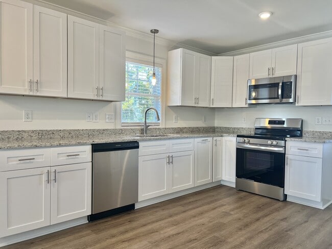 Photo - 700 Abigail Taylor Dr