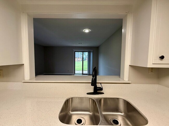 3730 Old Flowery Branch Rd