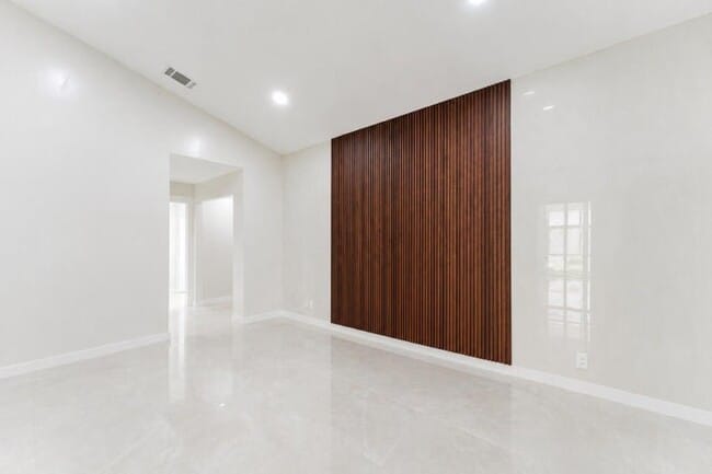 Photo - 7512 Eagle Point Dr