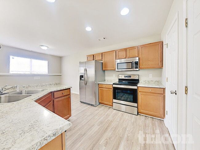 Photo - 2114 Lexington Ave