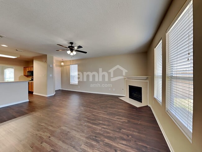 Photo - 17907 Juniper Green Trl