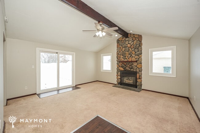 Photo - 8975 Cambridge Dr