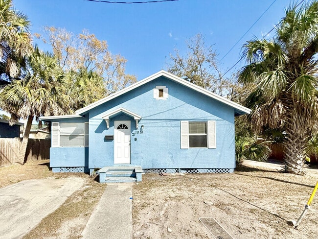 Photo - 1914 31st St S