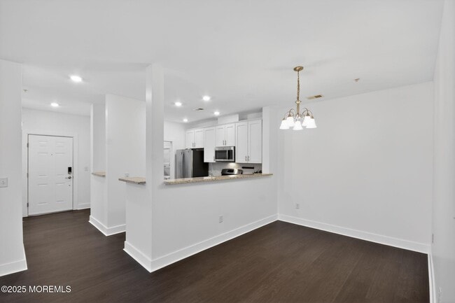 Photo - 626 Marion Ln