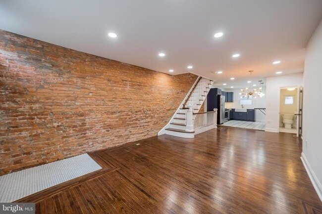 Building Photo - 3-Bedroom Home Near Passyunk Avenue with Finished Basement & Yard