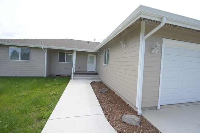 Photo - Newer 3 bed 2 bath home in Carlsborg