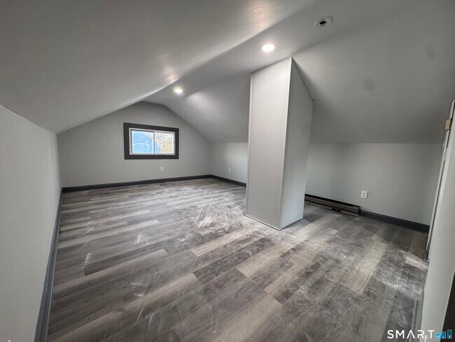 Photo - 95 New Canaan Ave Unit 2nd floor apt