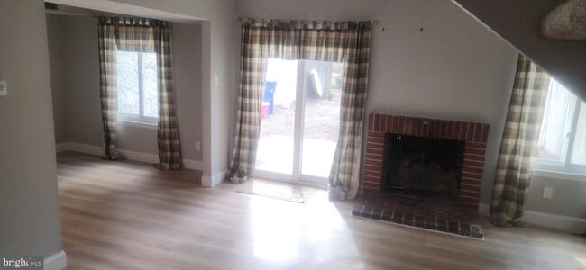 Photo - 15 Queen Anne Ct