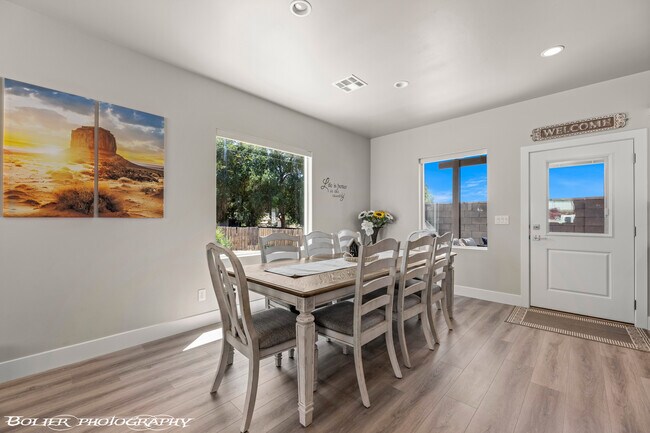 Photo - 355 W Clf Vw Ln