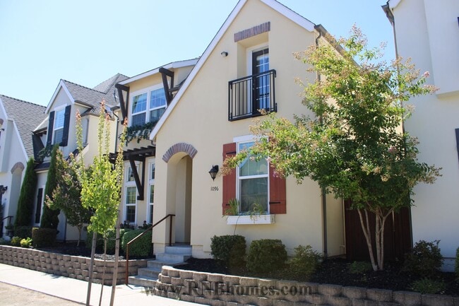 Photo - 1096 Provence Village Dr