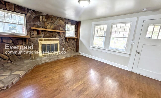 Photo - 3258 Pike Ave