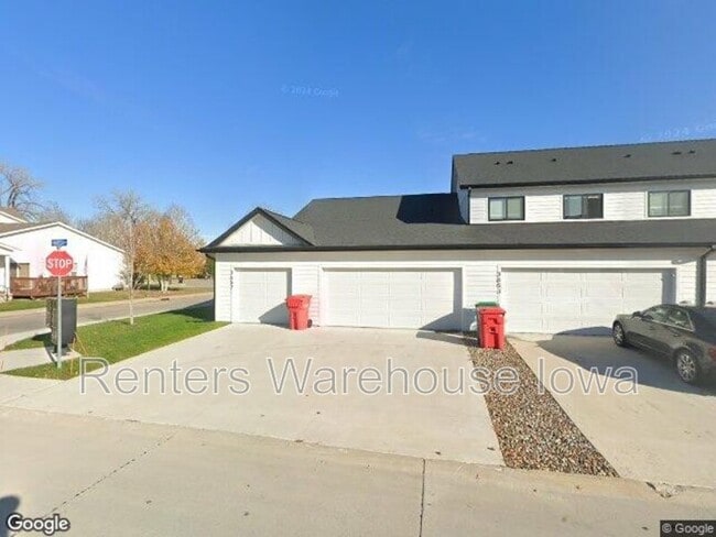 Building Photo - 3657 NE Marissa Ln