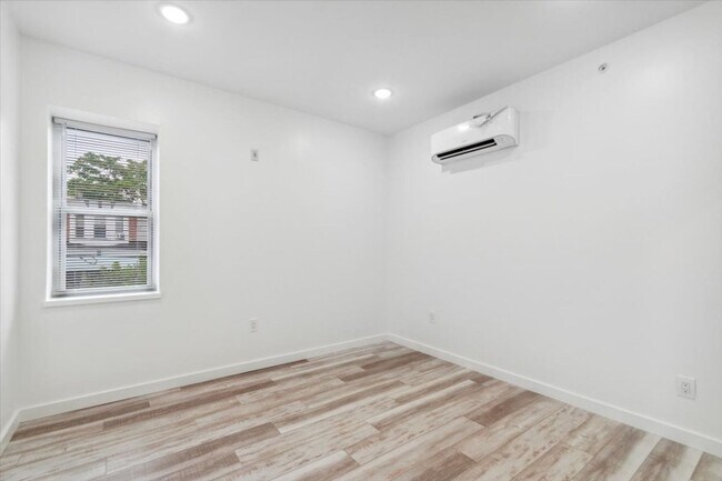 Photo - Modern Renovated 1 bedroom 1 bathroom apartment Unit 2C