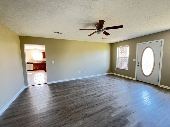 Photo - 3 bedroom 2 bath Single Family home in Dan...