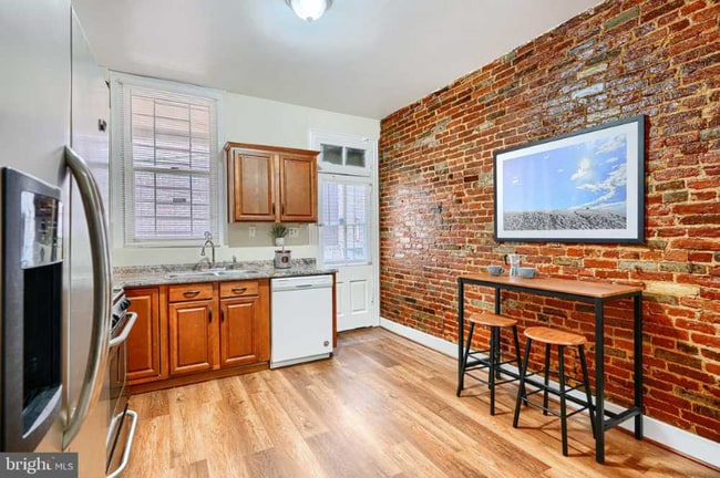 Photo - 22 Parkin St