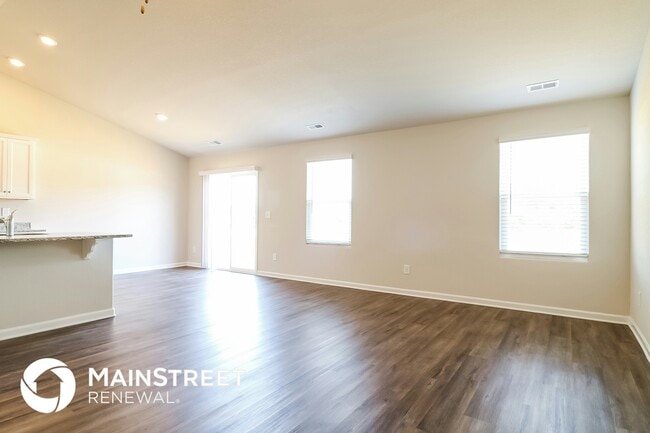 Photo - 421 Brisk Dr