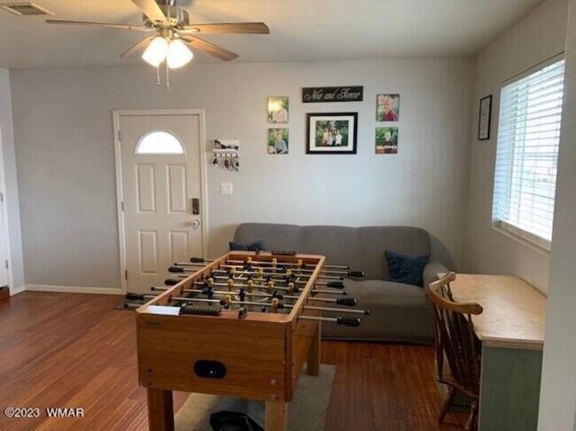 Photo - 1401 Bermuda St