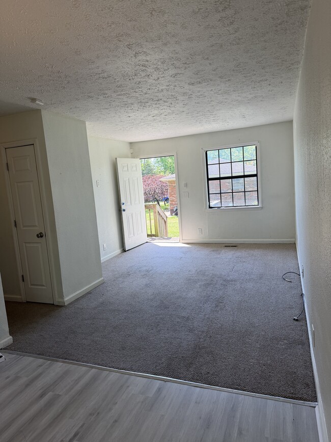 Photo - 329 Scalf Dr