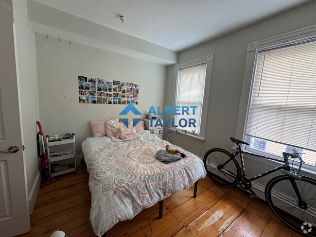 Building Photo - 227 Norfolk St Rental