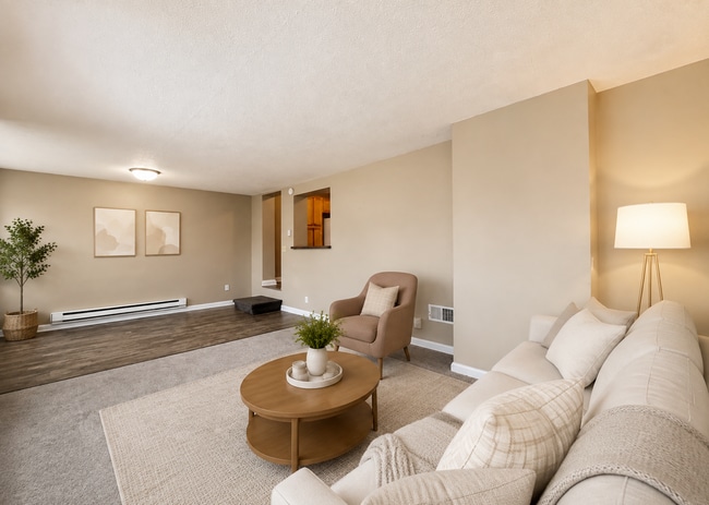 880 Wilson Ave Unit 4