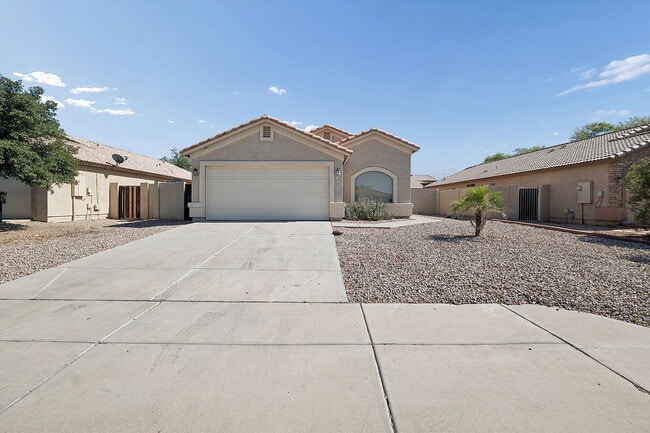 Building Photo - SINGLE FAMILY HOME.