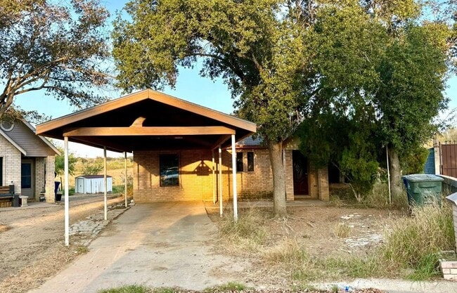 Photo - 1001 N Lost Creek Loop